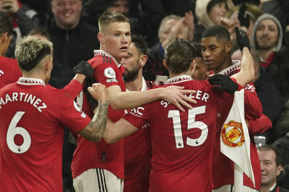 应现代足球 应现代足球